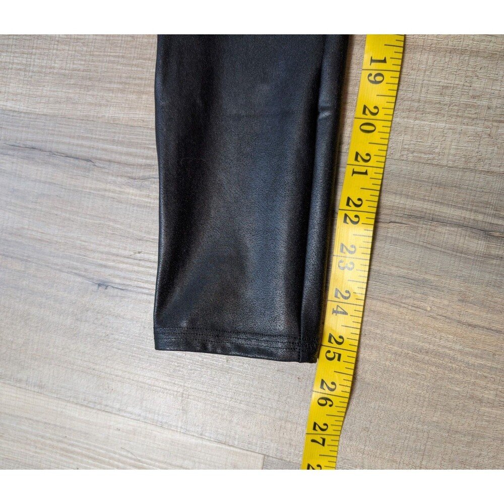 NWT Spanx Size M Petite Faux Leather Legging Black Pull On Compression 98$ - Picture 12 of 12